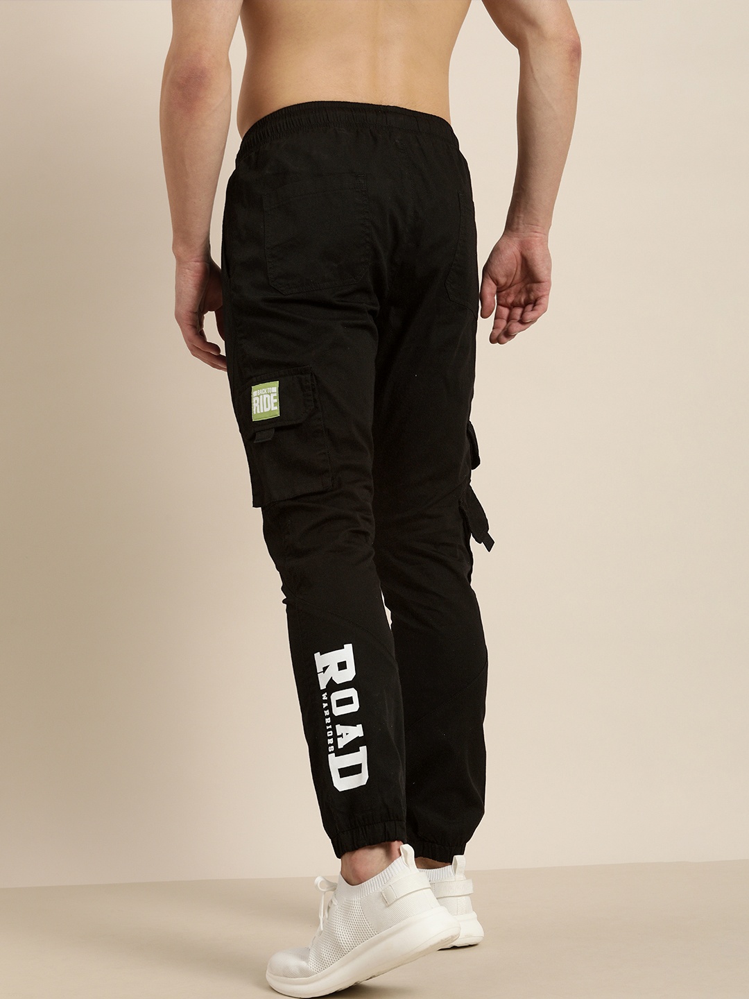 

Moda Rapido Men Black Solid Cotton Cargos Joggers with Printed Detail