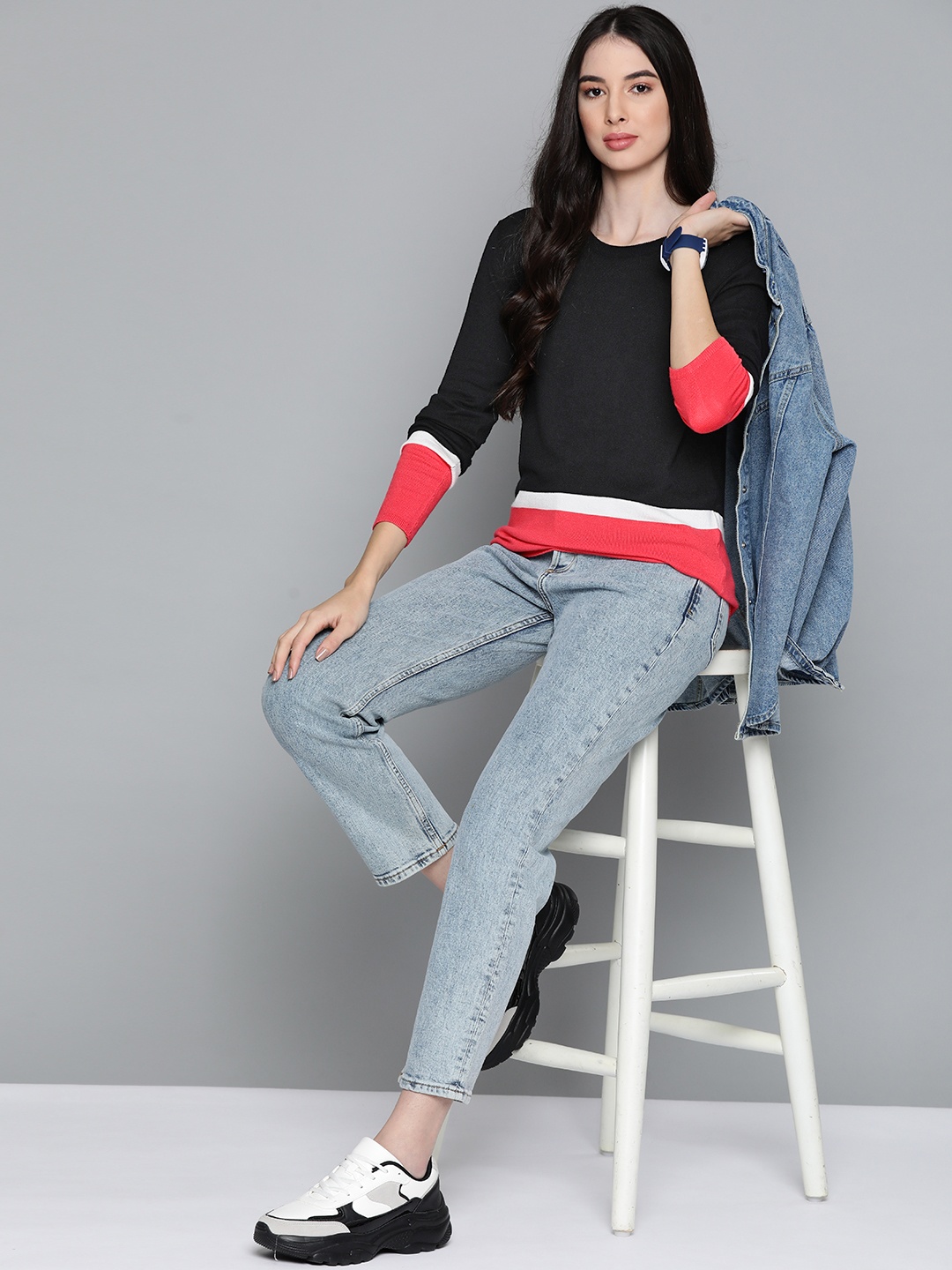 

Harvard Women Black & Pink Colourblocked Pullover