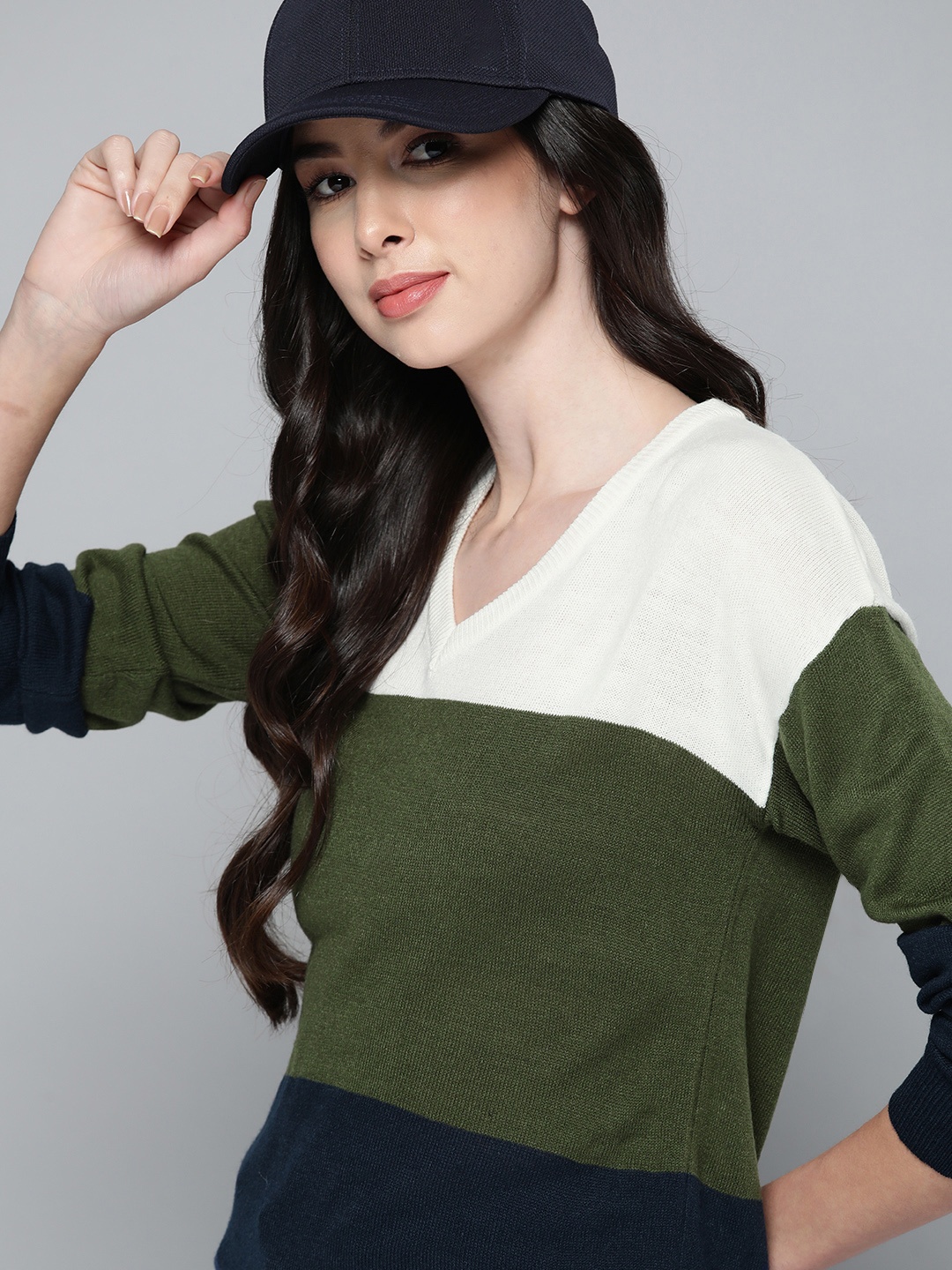 

Harvard Women White & Olive Green Colourblocked Pullover