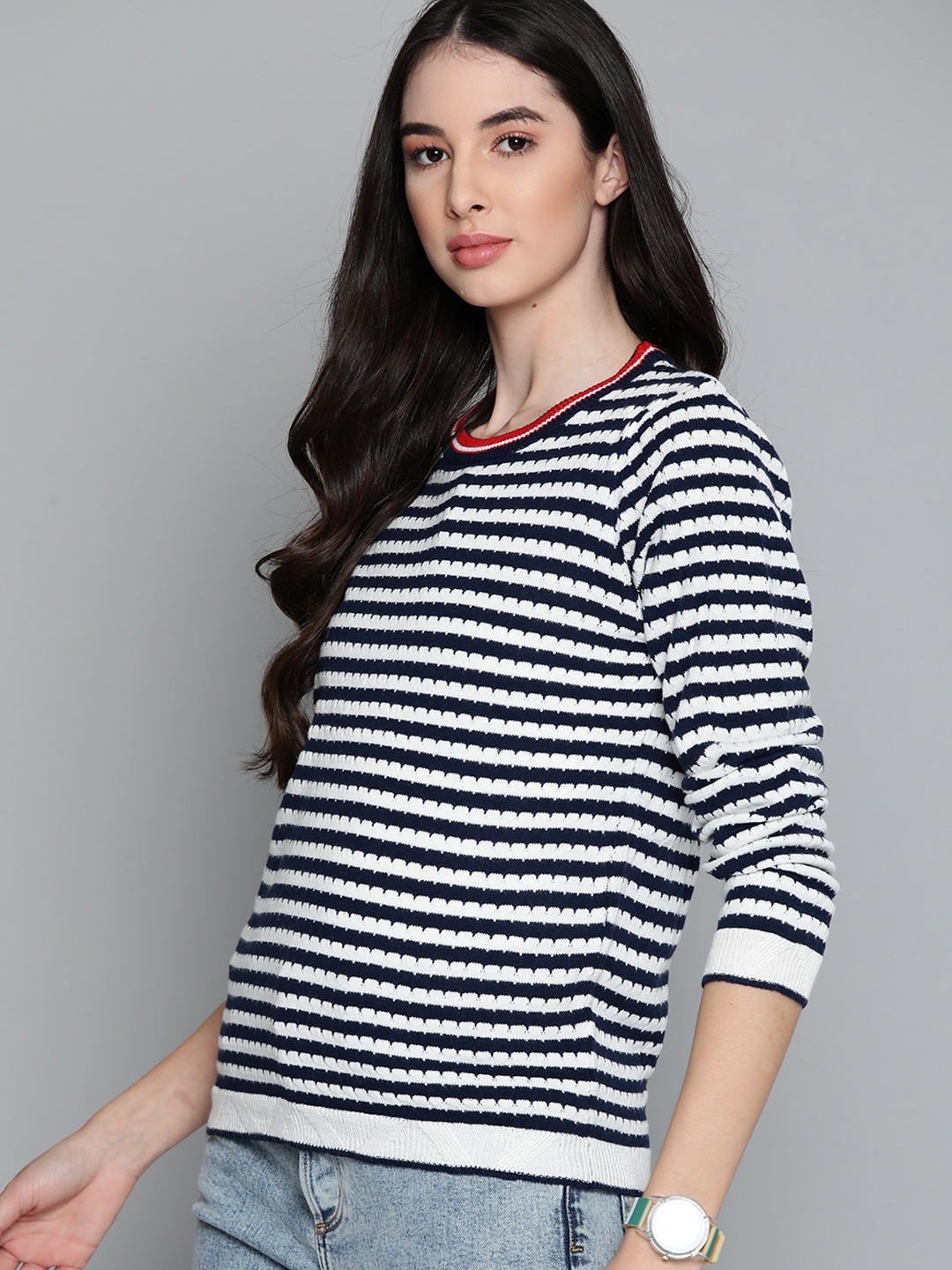 

Harvard Women White & Navy Blue Striped Pullover