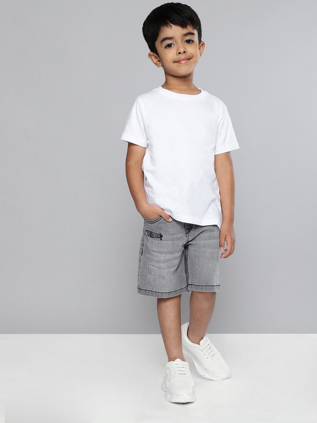 

HERE&NOW Boys Grey Slim Fit Mid-Rise Denim Shorts