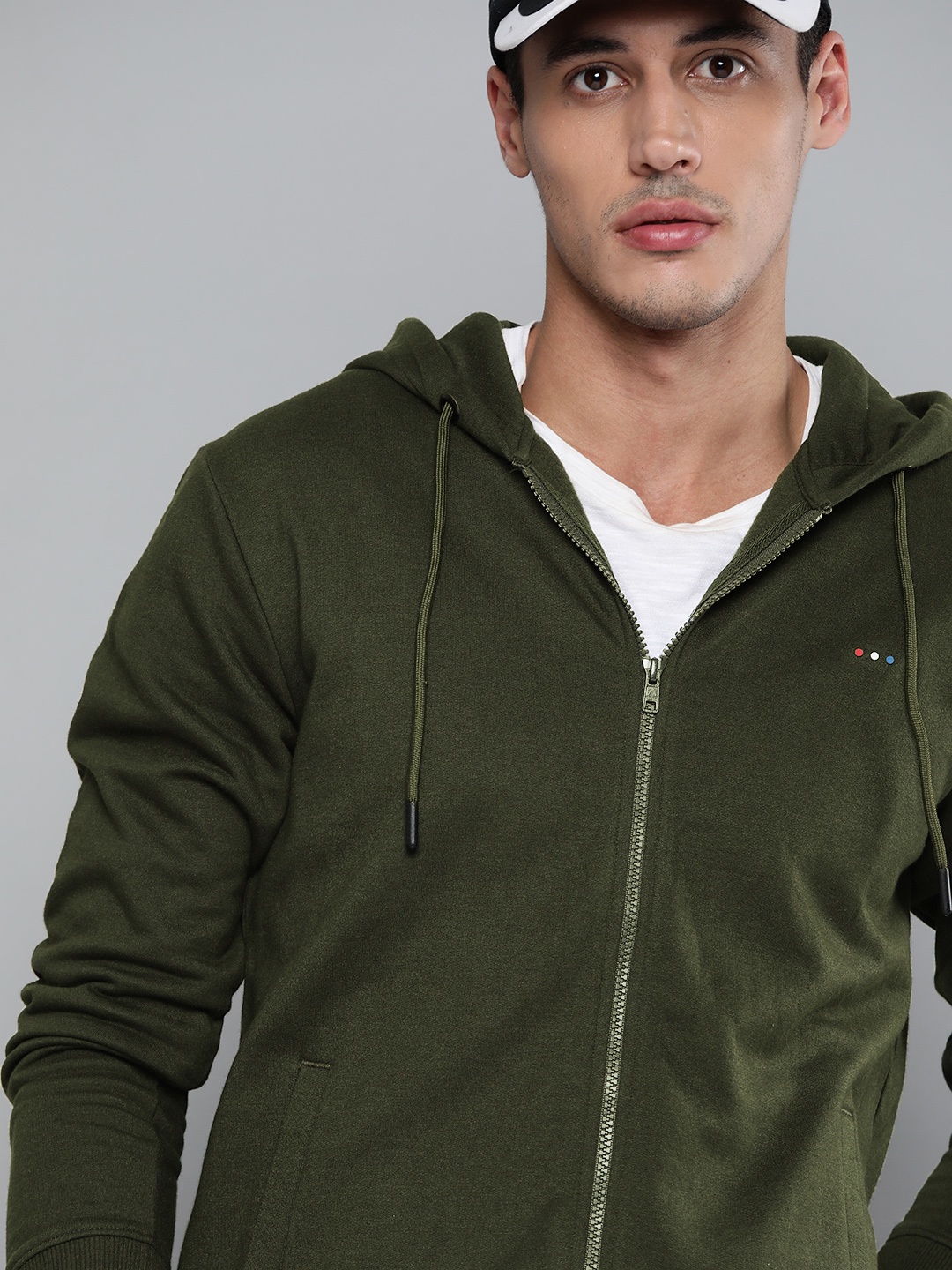 

Harvard Men Olive Green Solid Hooded Sweatshirt
