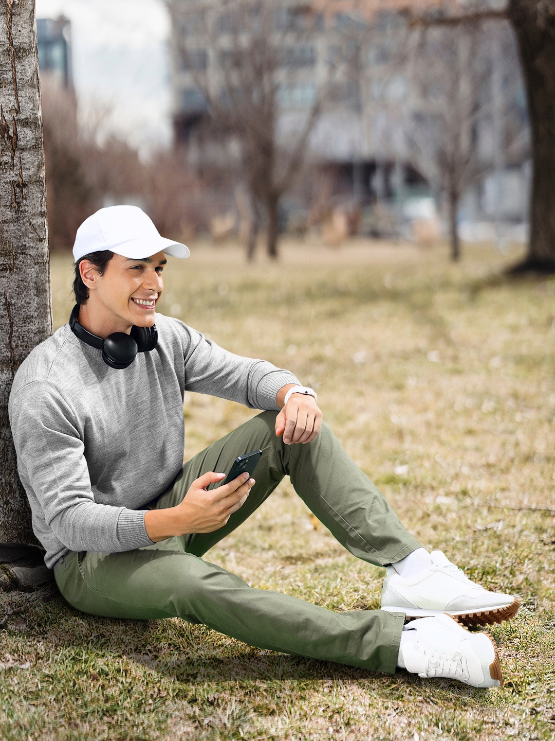 

Harvard Men Grey Melange Solid Pullover