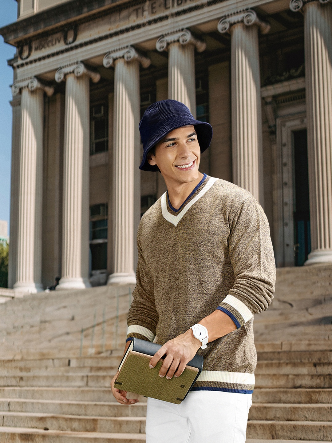 

Harvard Men Brown Solid V-Neck Pullover