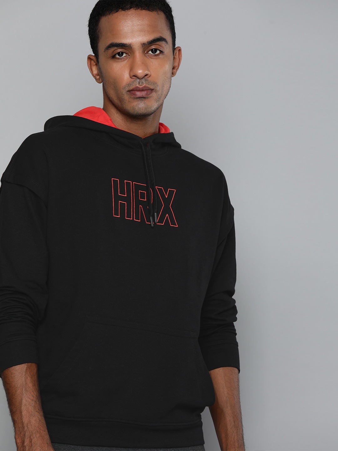 

HRX By Hrithik Roshan Lifestyle Men Jet Black Bio-Wash Brand Carrier Sweatshirts