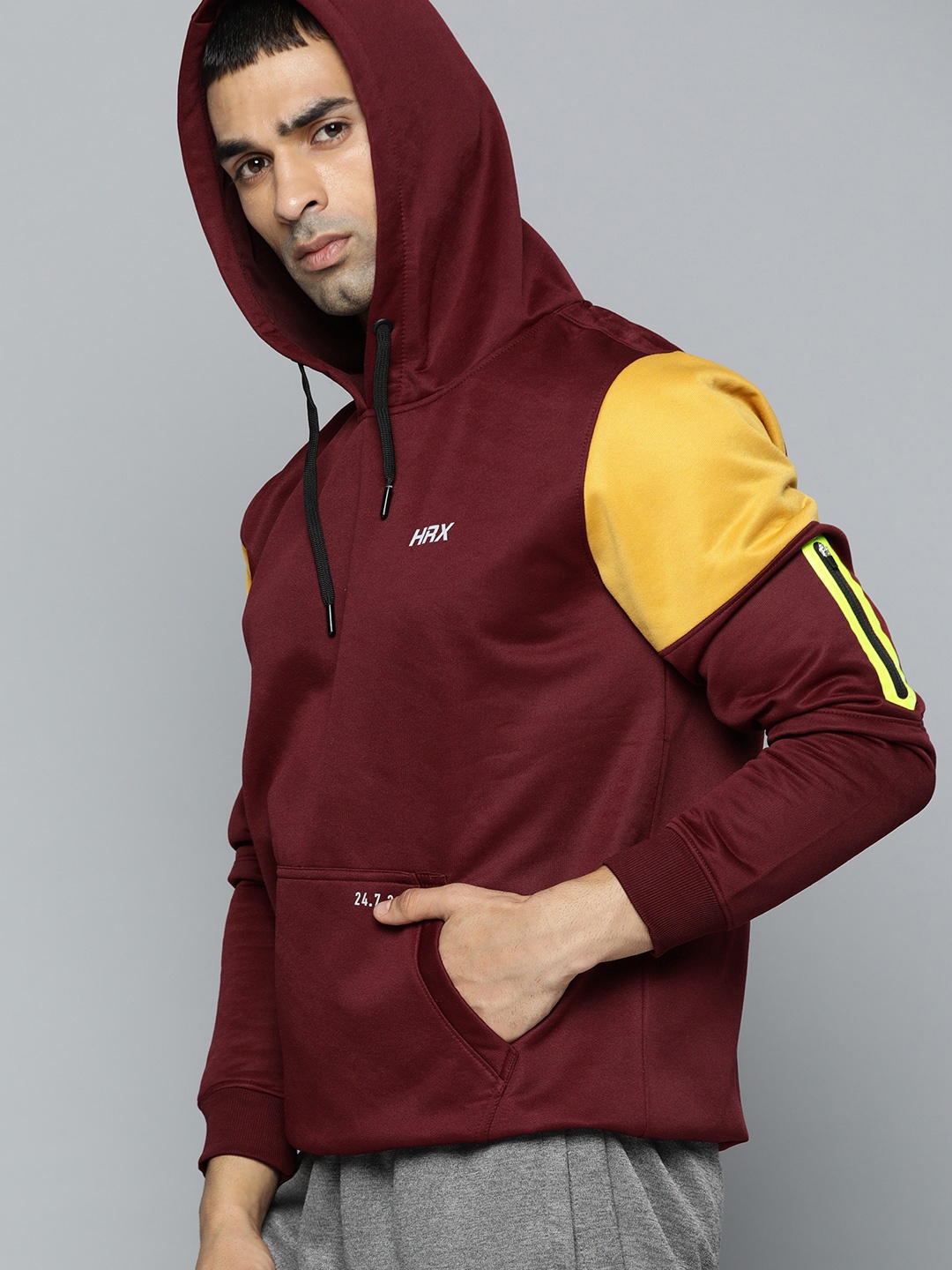 

HRX By Hrithik Roshan Running Men Zinfandel Rapid-Dry Colourblock Sweatshirt, Maroon