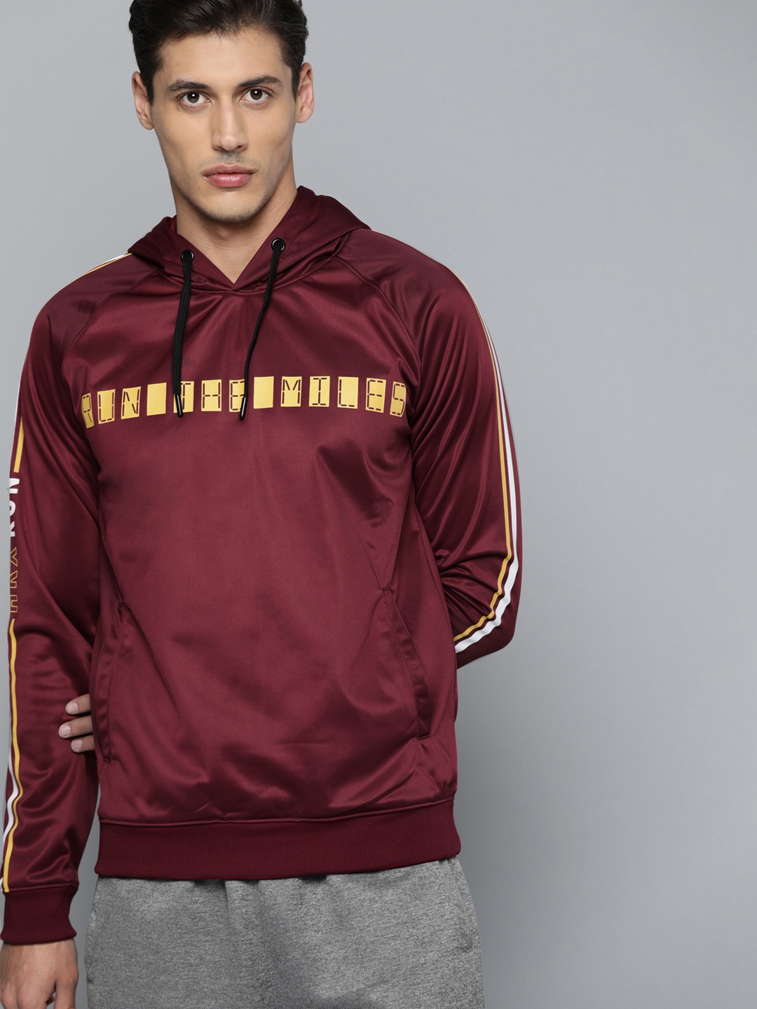 

HRX by Hrithik Roshan Running Men Zinfandel Rapid-Dry Printed Sweatshirts, Burgundy