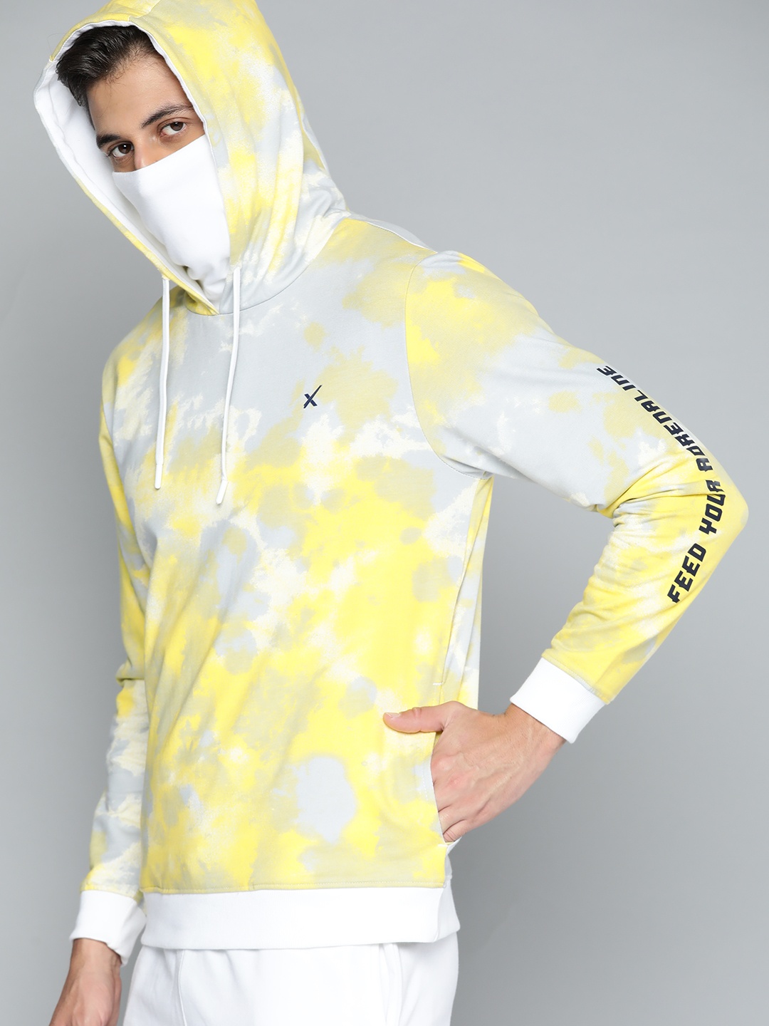 

HRX By Hrithik Roshan Lifestyle Men crystal blue Rapid-Dry AOP Sweatshirts, Yellow