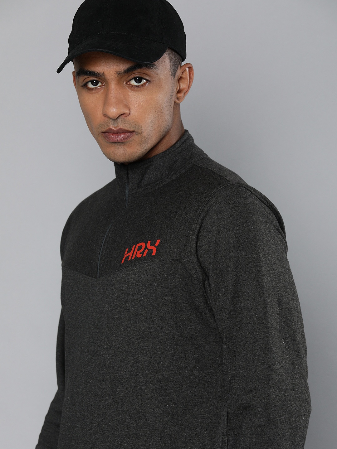 

HRX By Hrithik Roshan Lifestyle Men Black Brand Carrier Sweatshirts