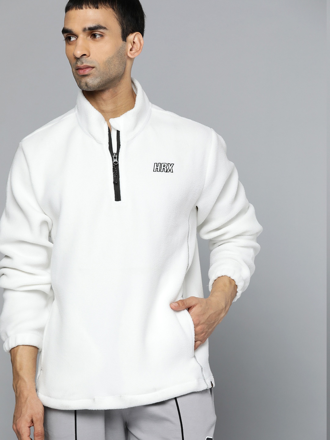 

HRX By Hrithik Roshan Outdoor Men Optic White Rapid-Dry Brand Carrier Sweatshirts