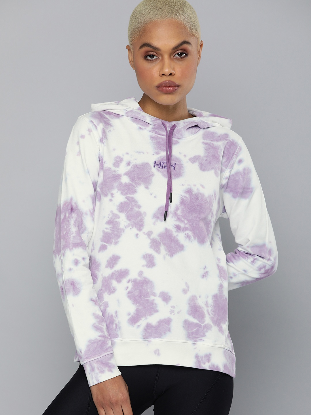 

HRX by Hrithik Roshan Lifestyle Women Mauve & White Rapid-Dry Brand Carrier Sweatshirt