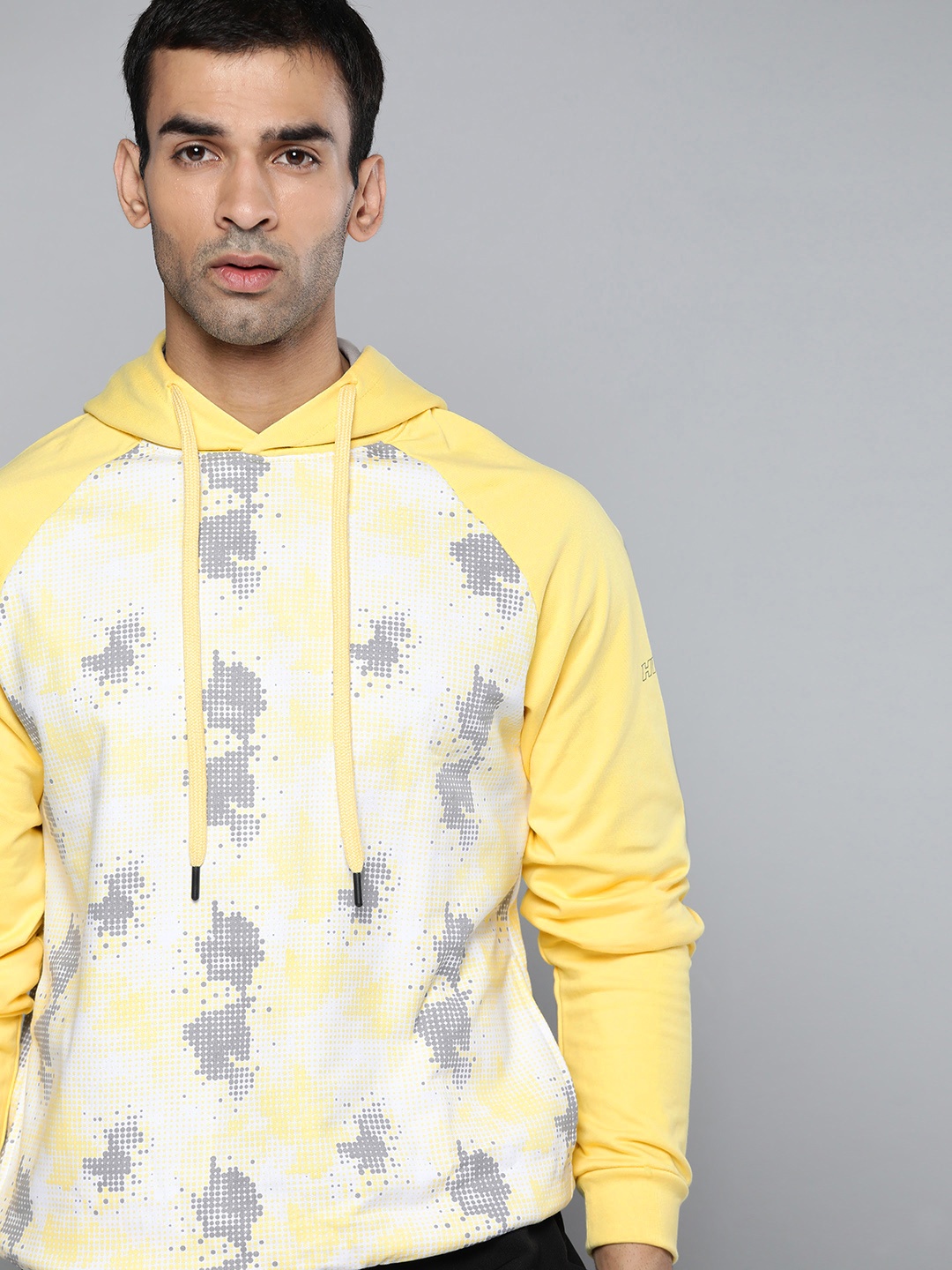 

HRX By Hrithik Roshan Lifestyle Men Oxy Fire Bio-Wash Printed Sweatshirts, White