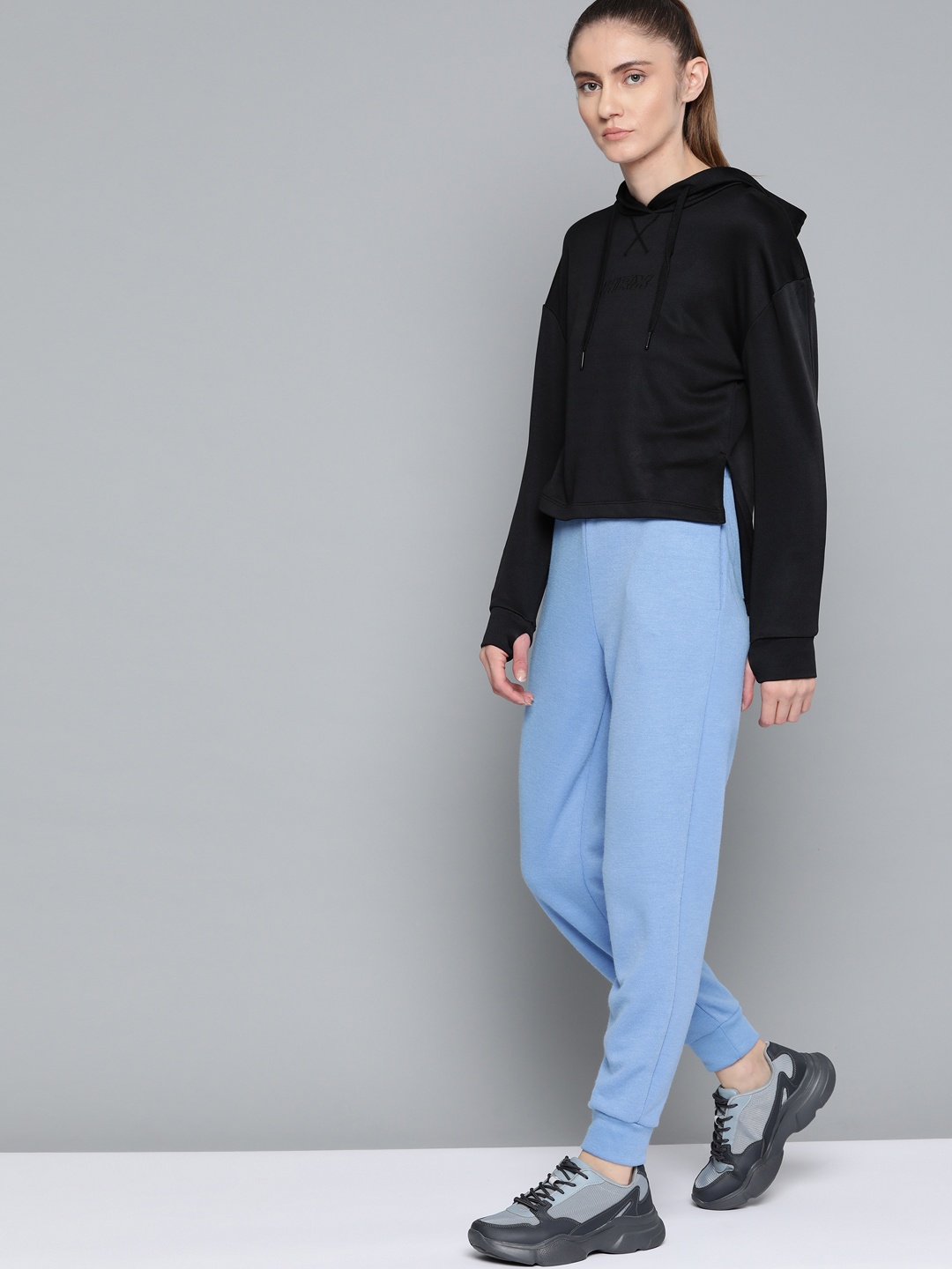 

HRX By Hrithik Roshan Lifestyle Women Jet Black Rapid-Dry Solid Sweatshirt