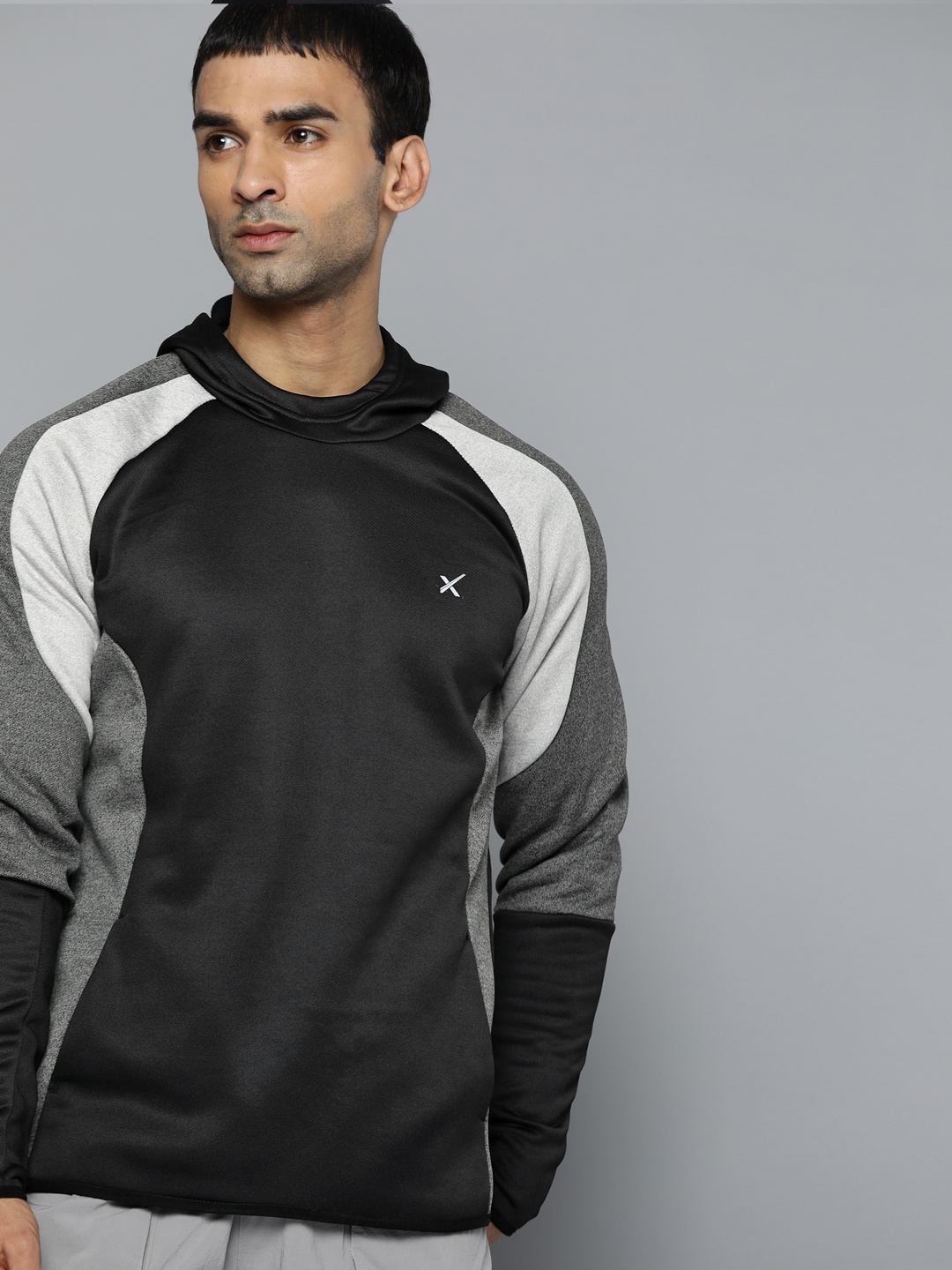 

HRX by Hrithik Roshan Outdoor Men Jet Black Melange Colourblock Sweatshirts