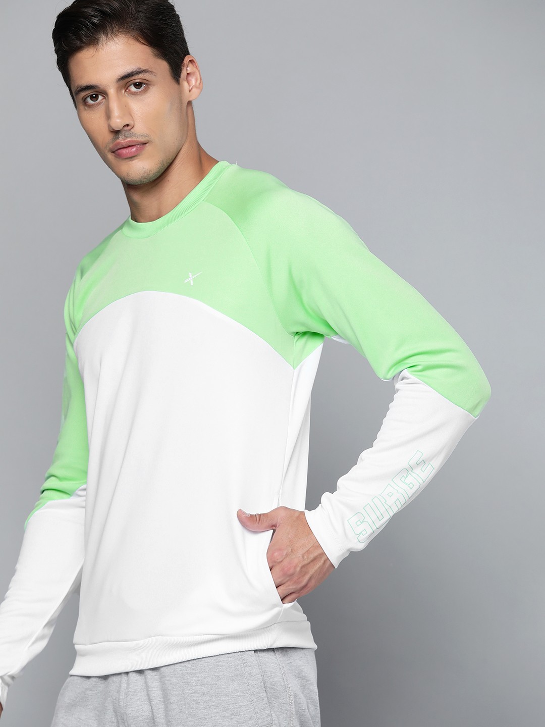 

HRX By Hrithik Roshan Lifestyle Men Neo Mint Rapid-Dry Colourblock Sweatshirts, White