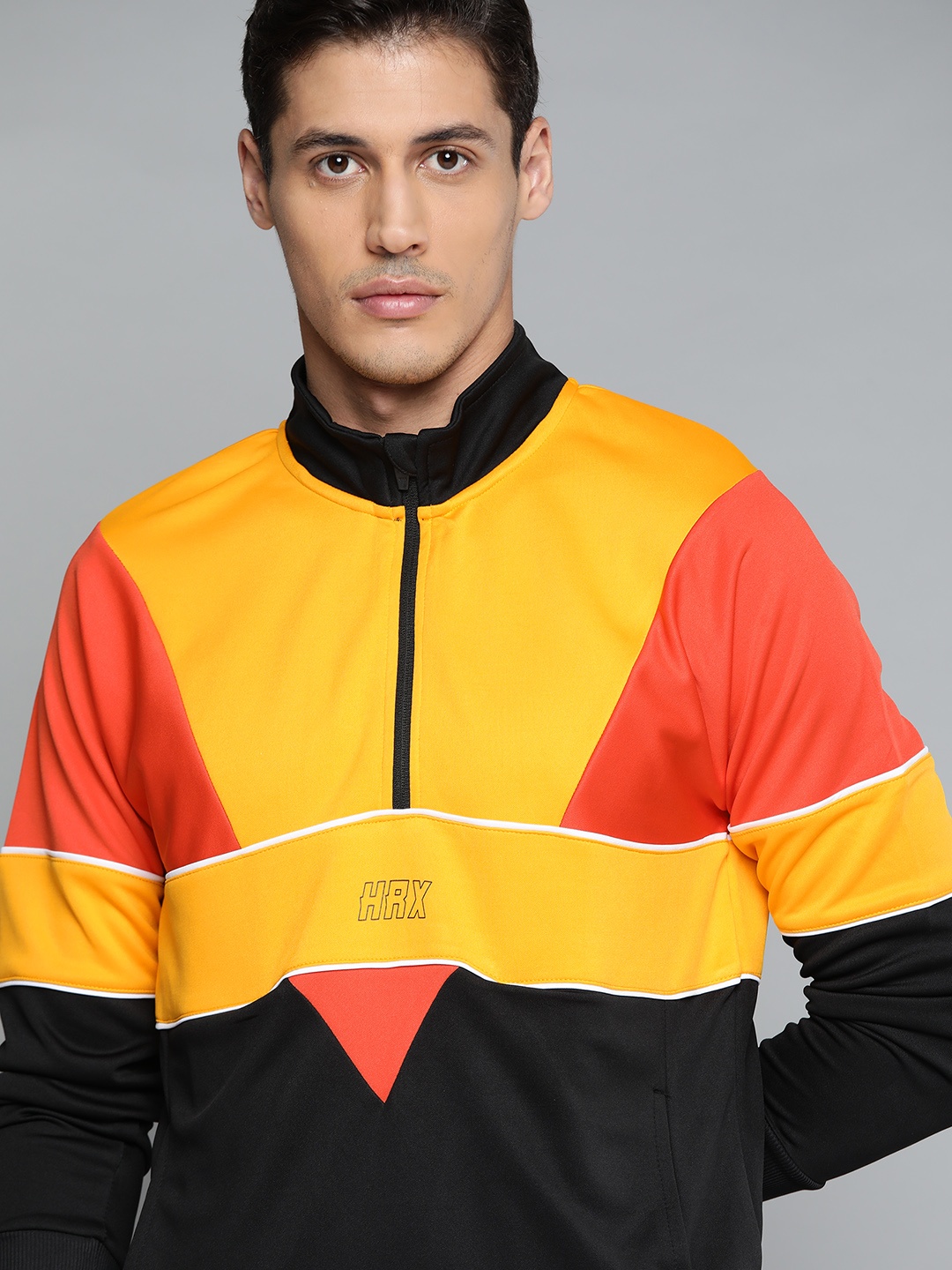 

HRX By Hrithik Roshan Lifestyle Men Jet Black Rapid-Dry Colourblock Sweatshirt