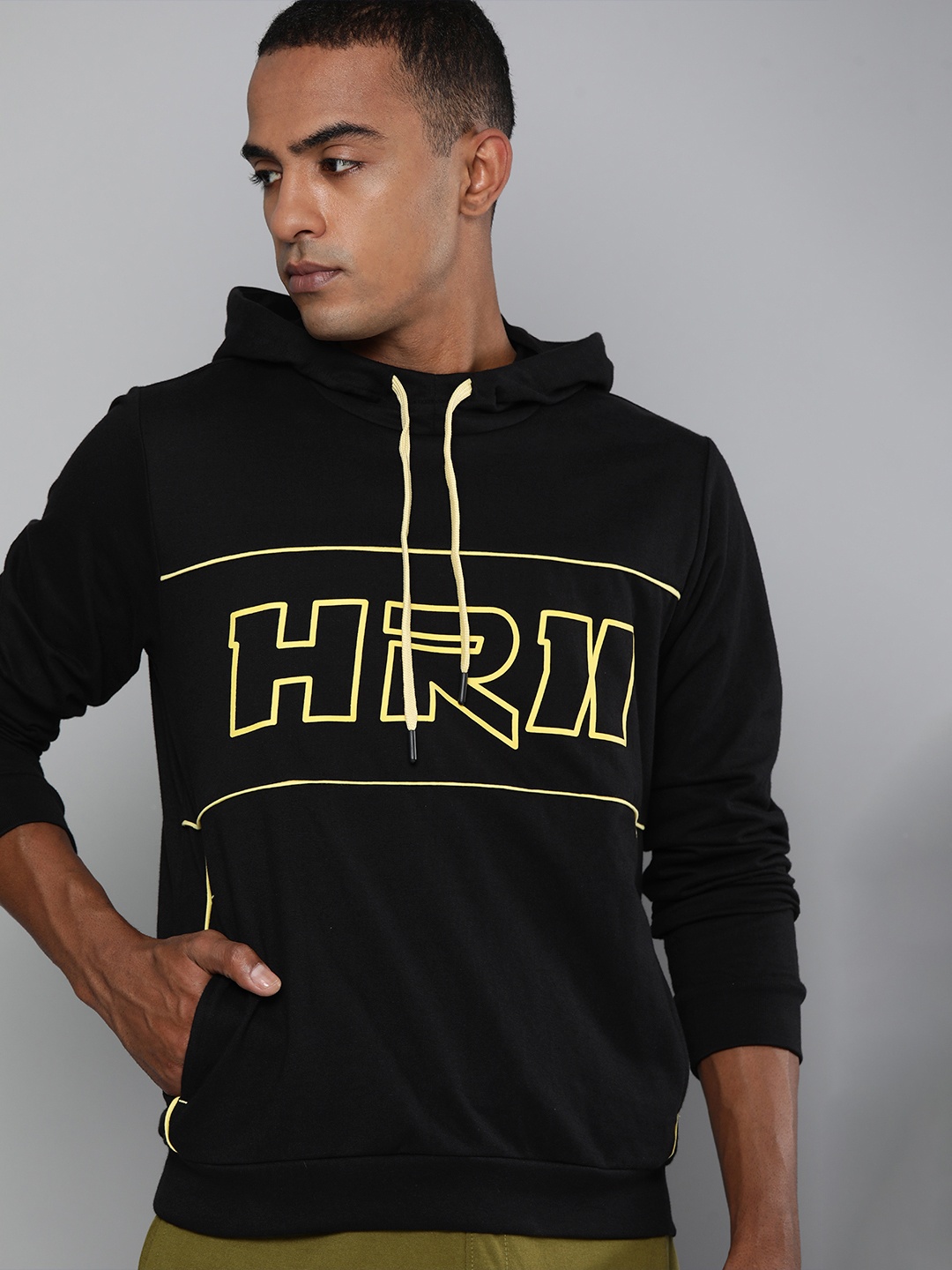 

HRX By Hrithik Roshan Lifestyle Men Jet Black Bio-Wash Brand Carrier Sweatshirts