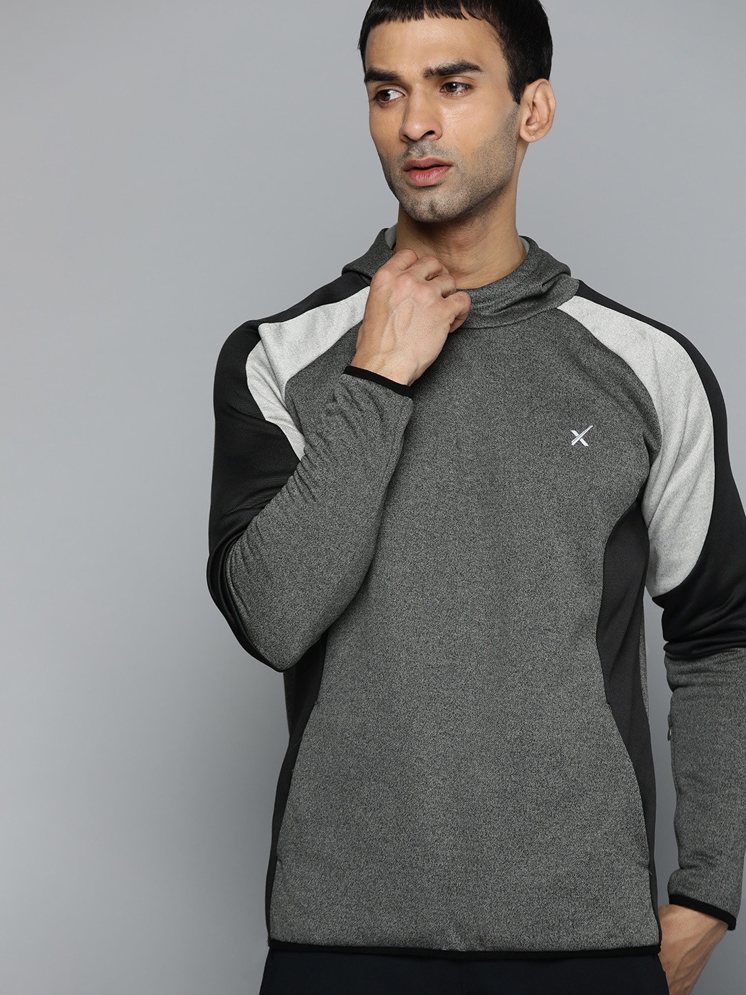 

HRX by Hrithik Roshan Outdoor Men Anthra Melange Melange Colourblock Sweatshirts, Charcoal