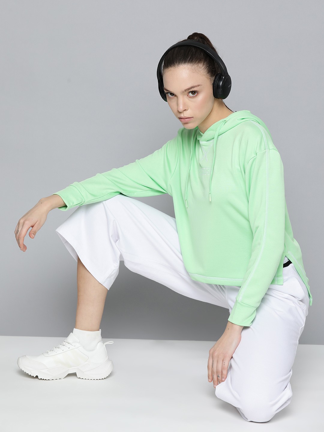 

HRX By Hrithik Roshan Lifestyle Rapid-Dry Sweatshirt, Green