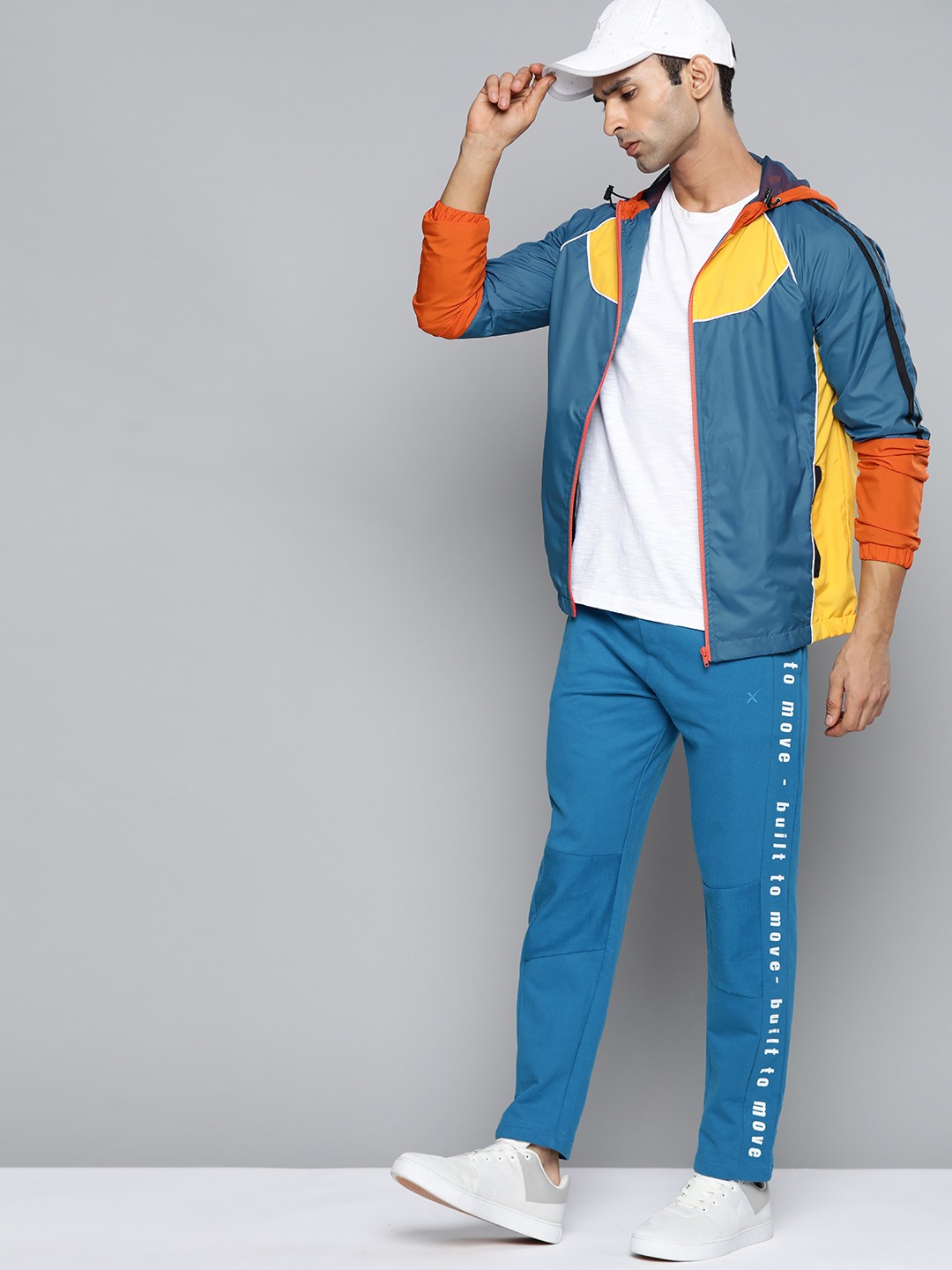 

HRX By Hrithik Roshan Lifestyle Men Sky Diver Rapid-Dry Colourblock Jackets, Teal