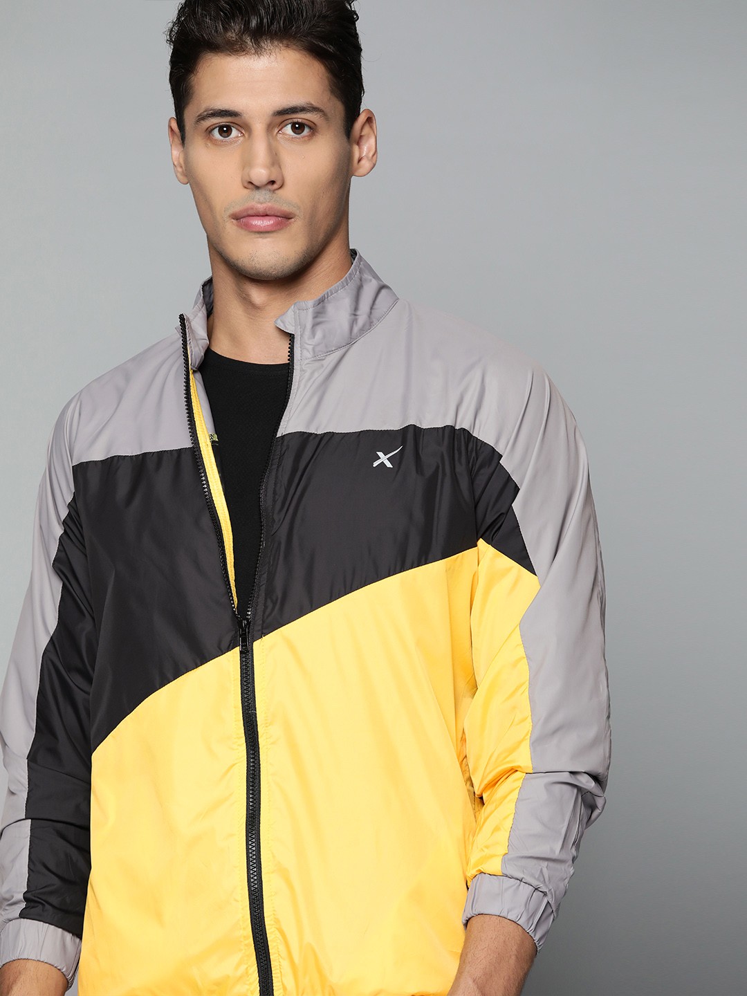 

HRX By Hrithik Roshan Lifestyle Men Wet Weather Colourblock Jacket, Grey