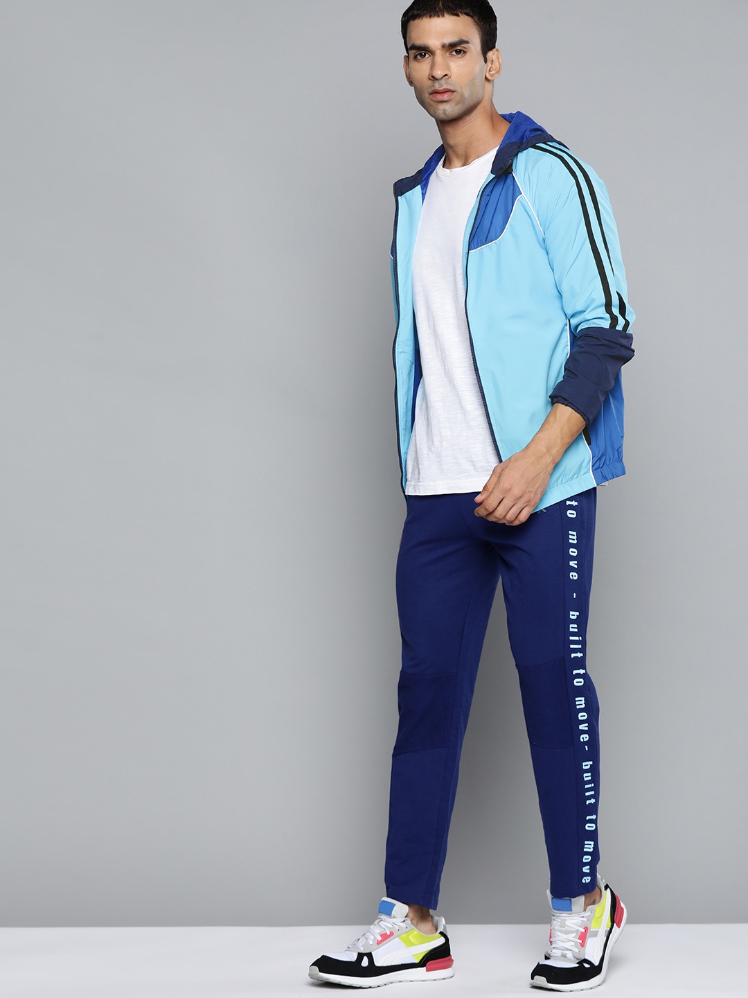 

HRX By Hrithik Roshan Lifestyle Men Aquarius Rapid-Dry Colourblock Jackets, Blue
