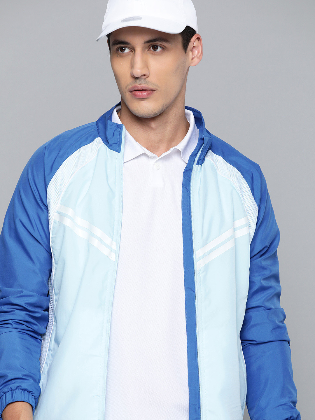 

HRX By Hrithik Roshan Cricket Men Crystal Blue & Strong Blue Rapid-Dry Colourblock Jacket