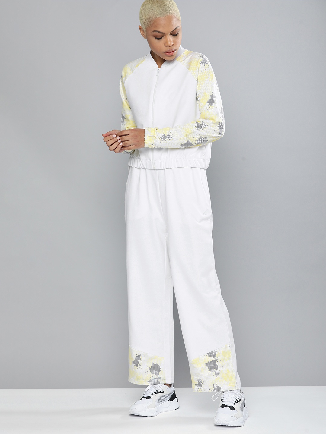 

HRX By Hrithik Roshan Lifestyle Women Optic white Bio-Wash Colourblock Tracksuits