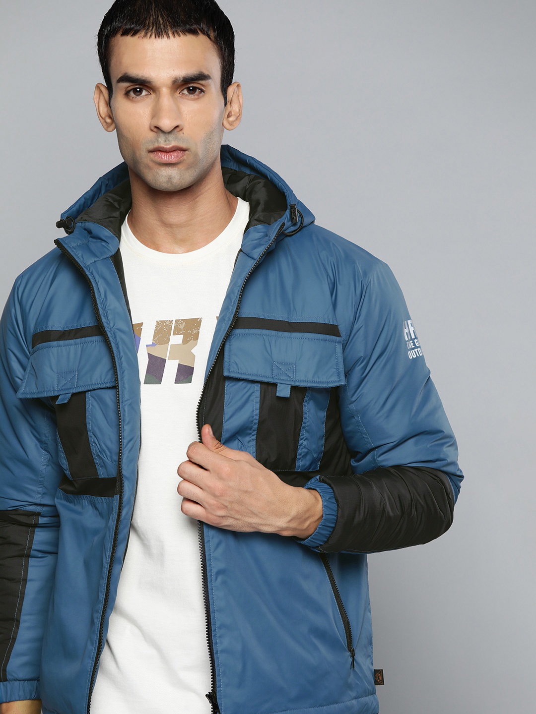 

HRX By Hrithik Roshan Outdoor Men Real Teal Rapid-Dry Colourblock Jackets