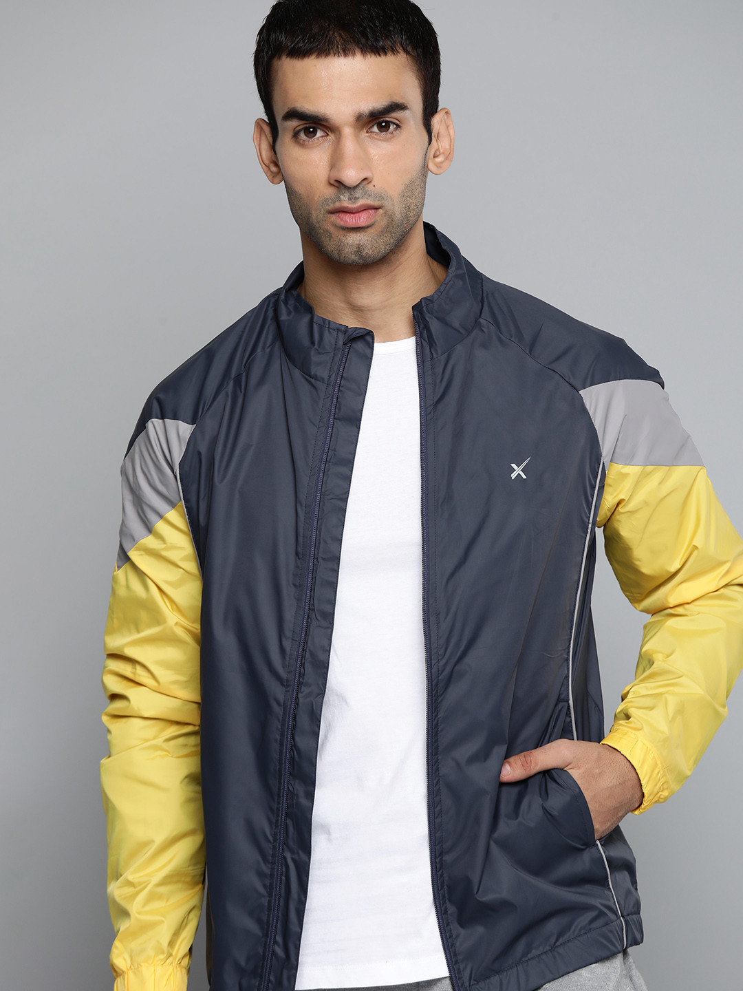 

HRX By Hrithik Roshan Lifestyle Men Medieval Blue Rapid-Dry Colourblock Jacket, Navy blue