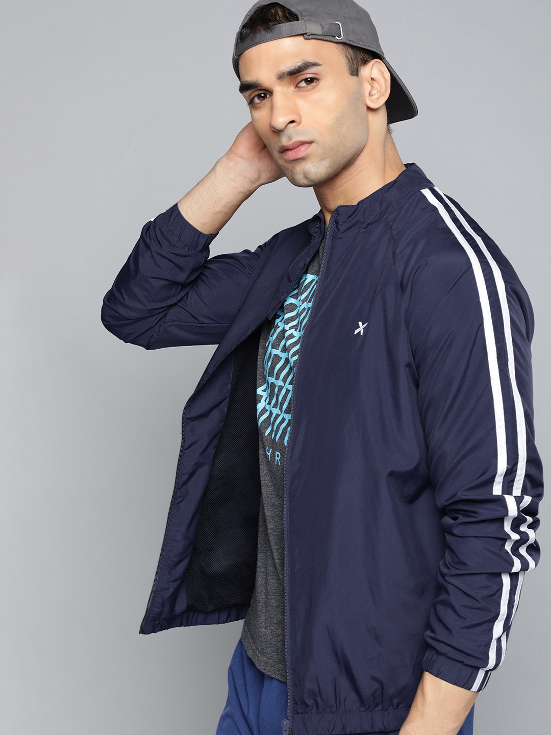 

HRX By Hrithik Roshan Lifestyle Men Medieval Blue Rapid-Dry Colourblock Jackets, Navy blue