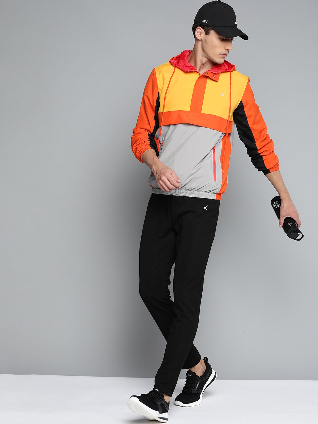 

HRX by Hrithik Roshan Lifestyle Men Oxy Fire Rapid-Dry Colourblock Jacket, Orange