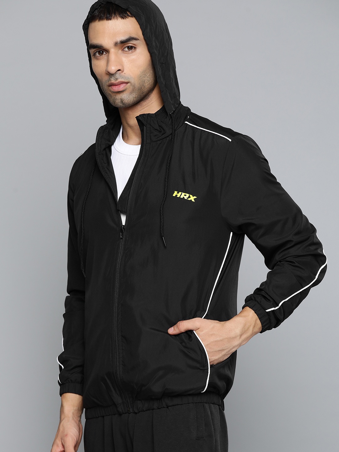 

HRX By Hrithik Roshan Lifestyle Men Jet Black Rapid-Dry Solid Jackets
