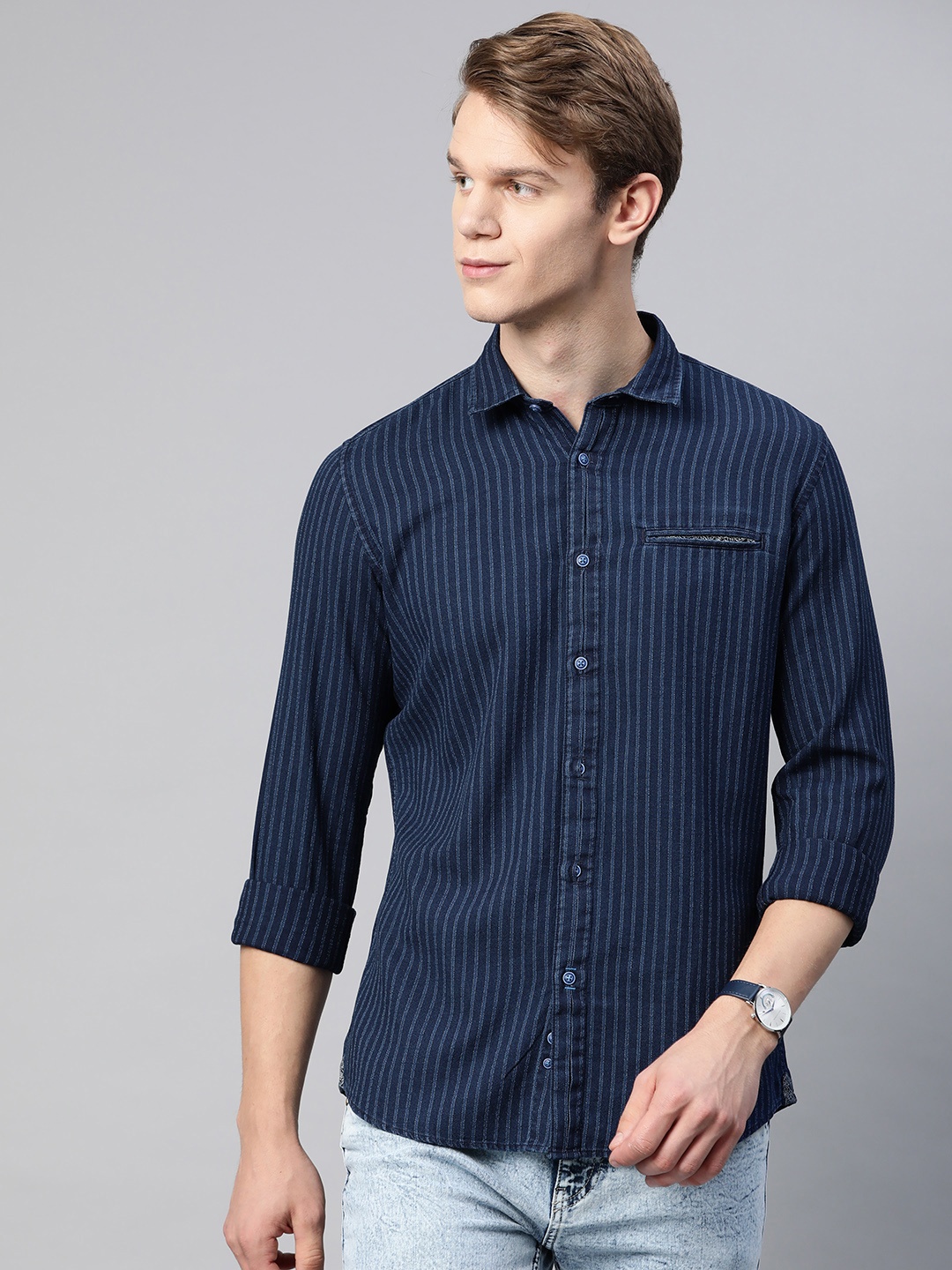 

VAN HEUSEN DENIM LABS Men Navy Blue Slim Fit Striped Pure Cotton Casual Shirt