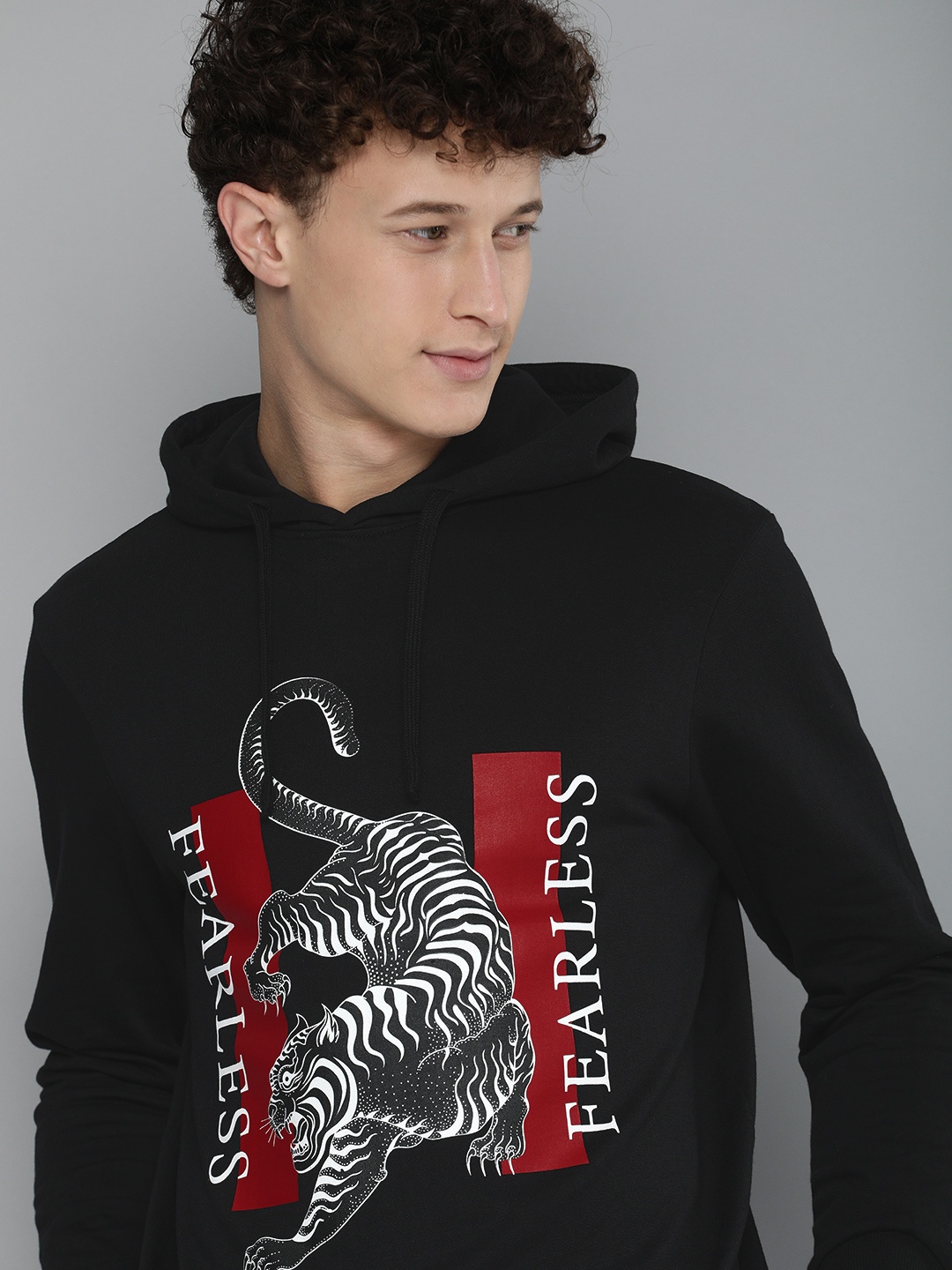 

HERE&NOW Men Black & WhitePrinted Hooded Sweatshirt