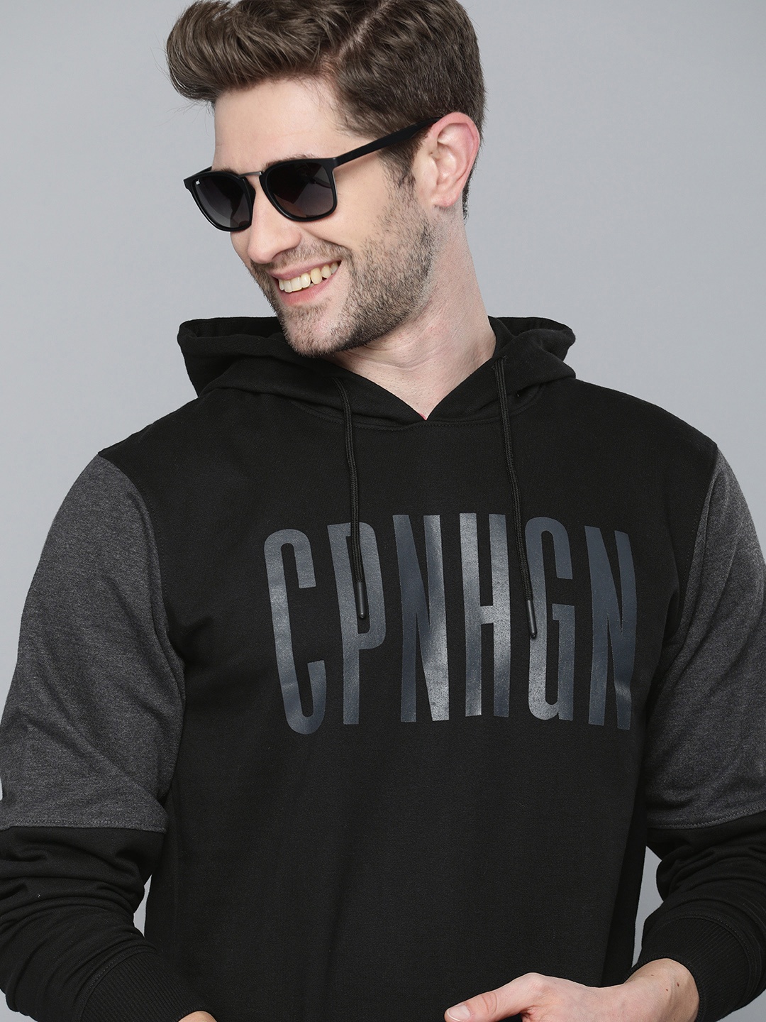 

HERE&NOW Men Black And Charcoal Printed Hooded Sweatshirt