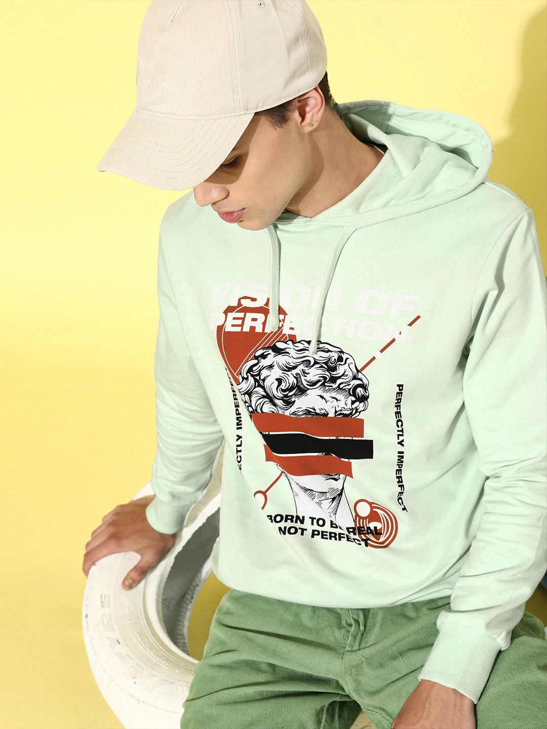 

HERE&NOW Men Green Printed Graphic Sweatshirt