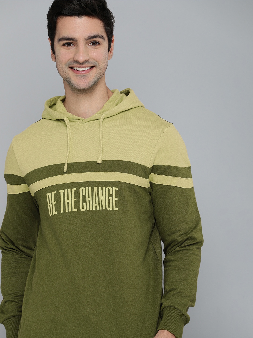 

HERE&NOW Men Olive Green Colourblocked Hooded Sweatshirt