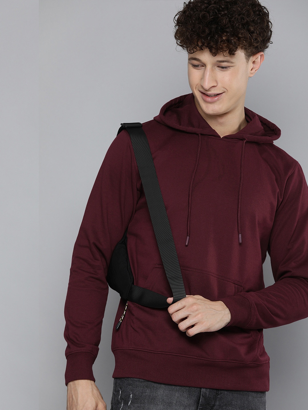 

HERE&NOW Men Burgundy Hooded Pullover Sweatshirt