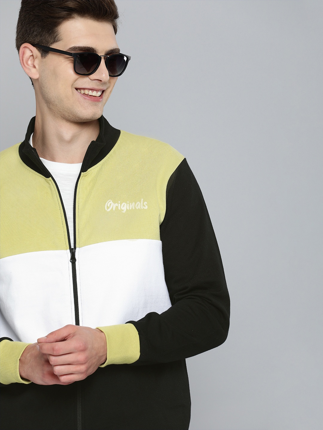 

HERE&NOW Men Nile & White Colourblocked Pure Cotton Sweatshirt, Black