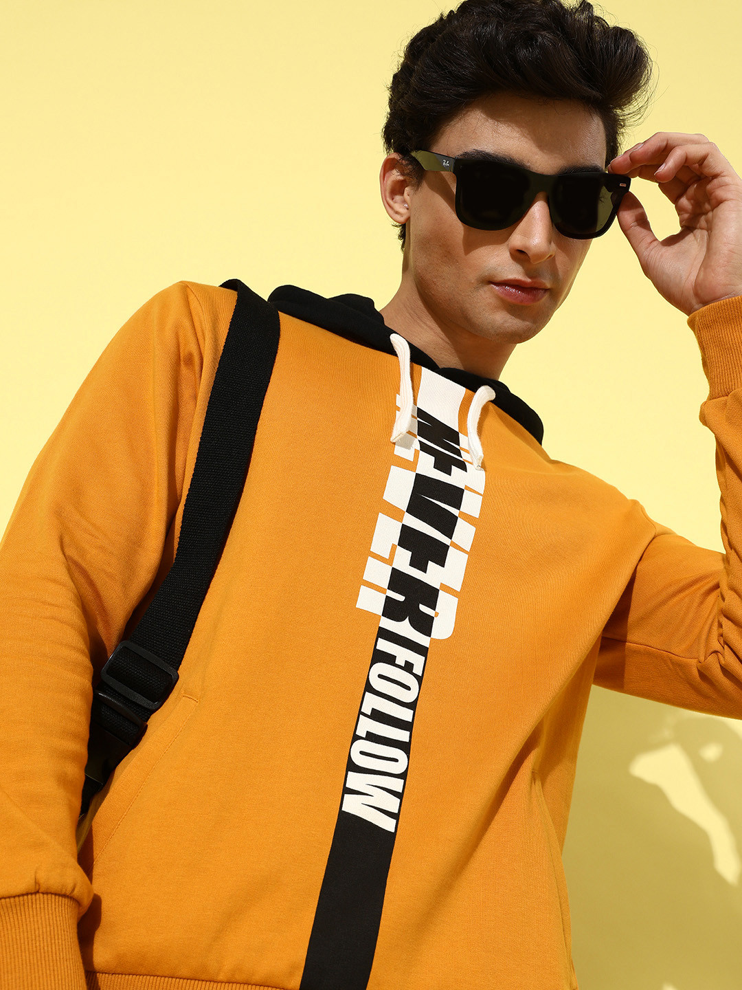 

HERE&NOW Men Bright Mustard Printed Graphic Sweatshirt