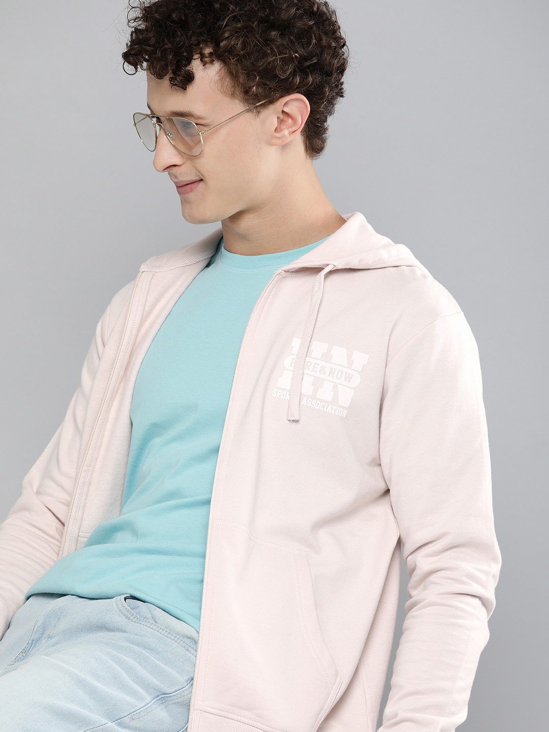 

HERE&NOW Men Beige & White Printed Hooded Sweatshirt