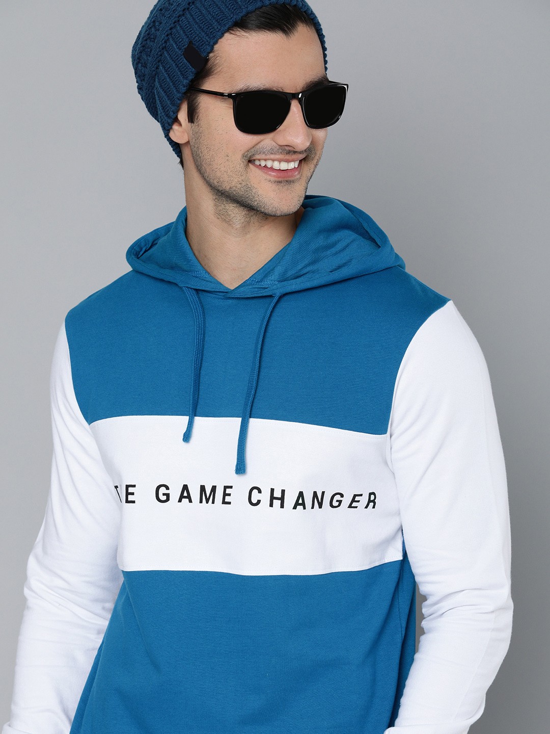 

HERE&NOW Men Blue & White Colourblocked Hooded Sweatshirt