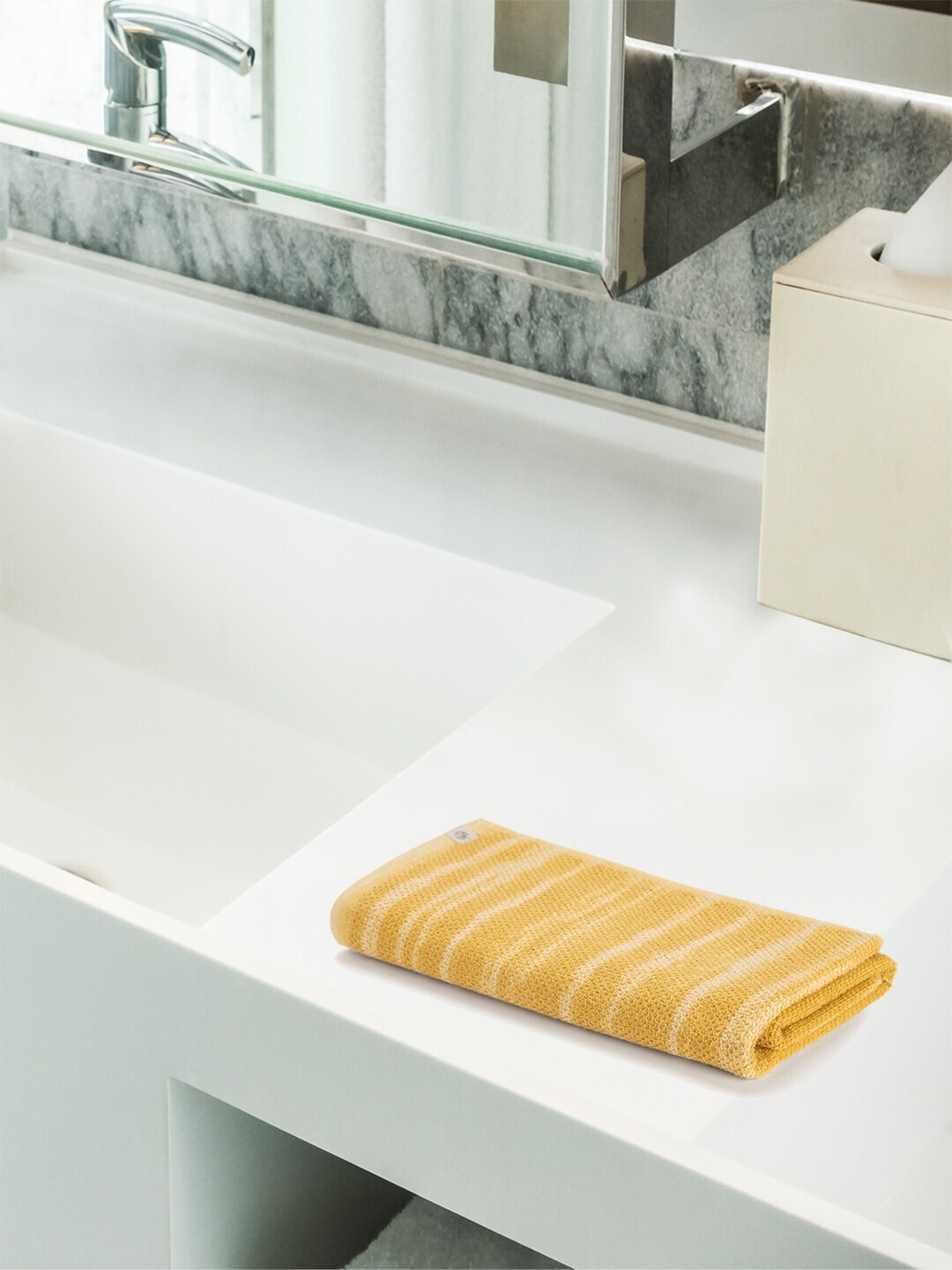 

Himeya Yellow & White Striped Cotton 500 GSM Sustainable Bath Towel