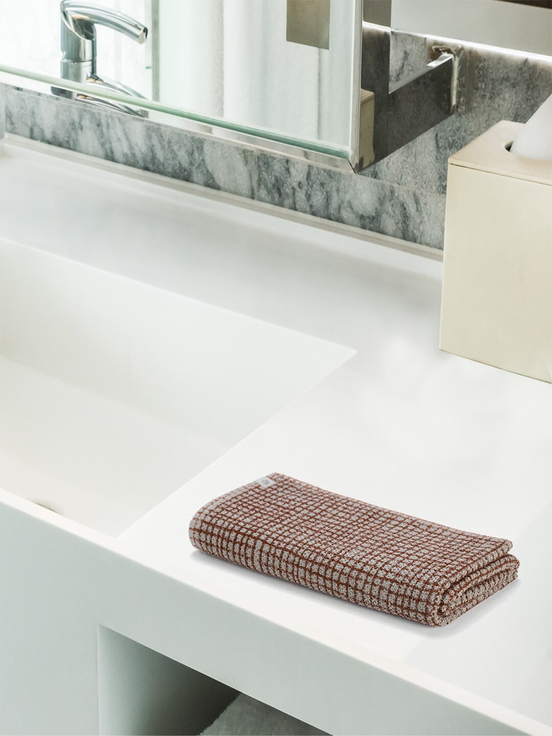 

Himeya Brown & Grey Checked Pure Cotton 500 GSM Sustainable Bath Towel