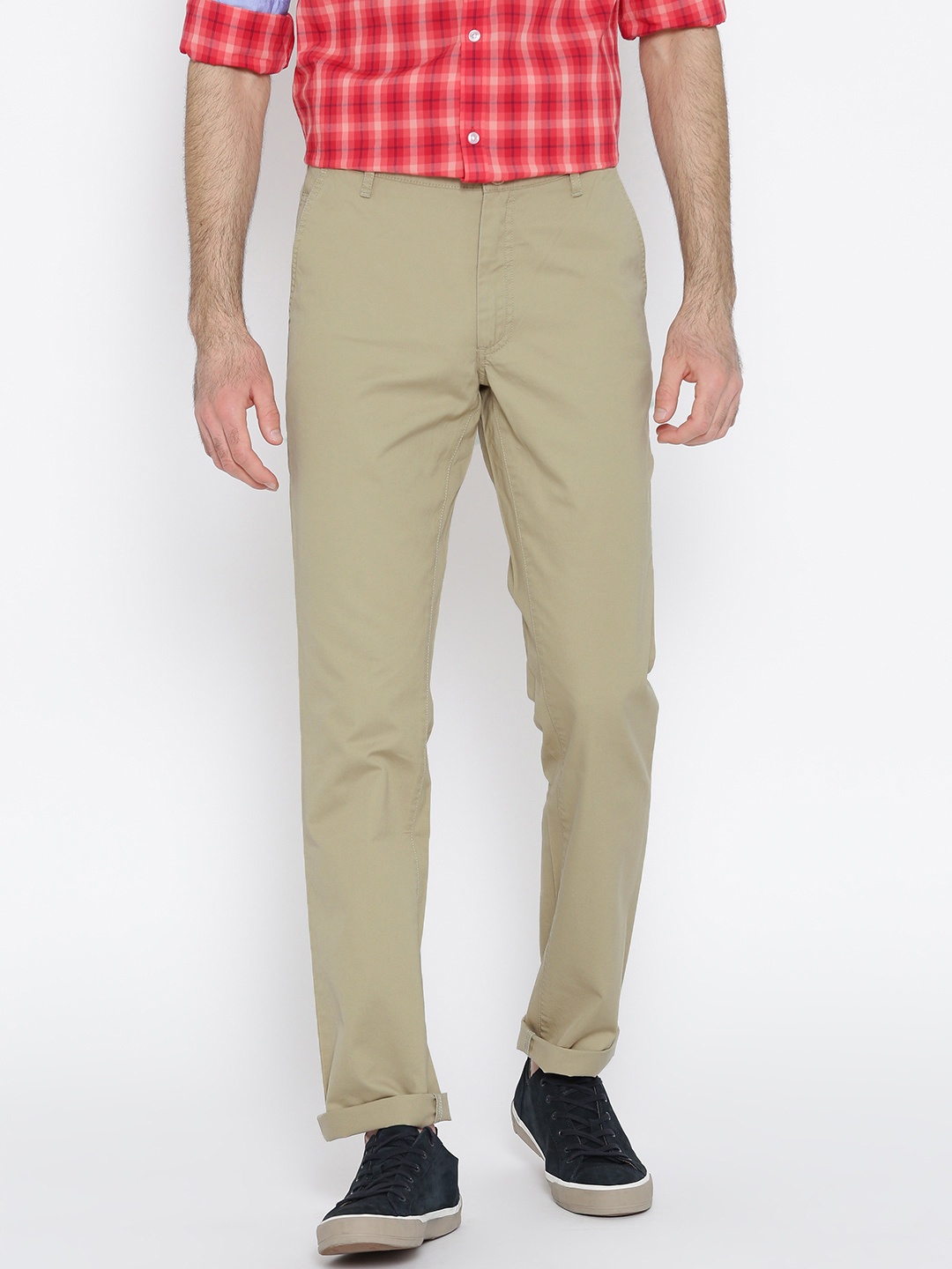 

John Players Men Beige Solid Regular Fit Flat-Front Trousers