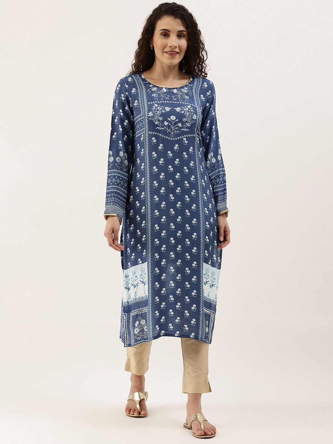 

Saanjh Navy Blue and White Floral Printed Indigo Kurta