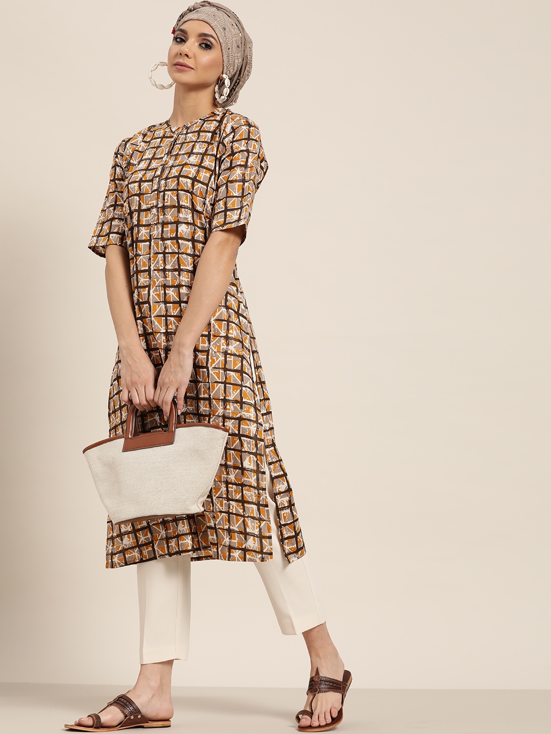 

Sangria Women Taupe & Mustard Yellow Pure Cotton Printed Kurta