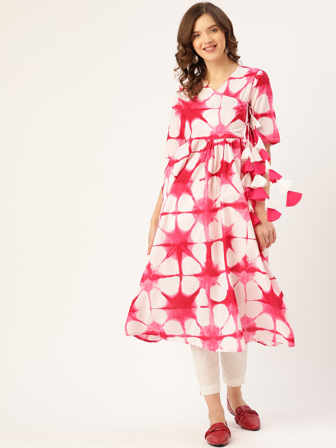 

Sangria Women White & Pink Geometric Printed Pure Cotton Kurta