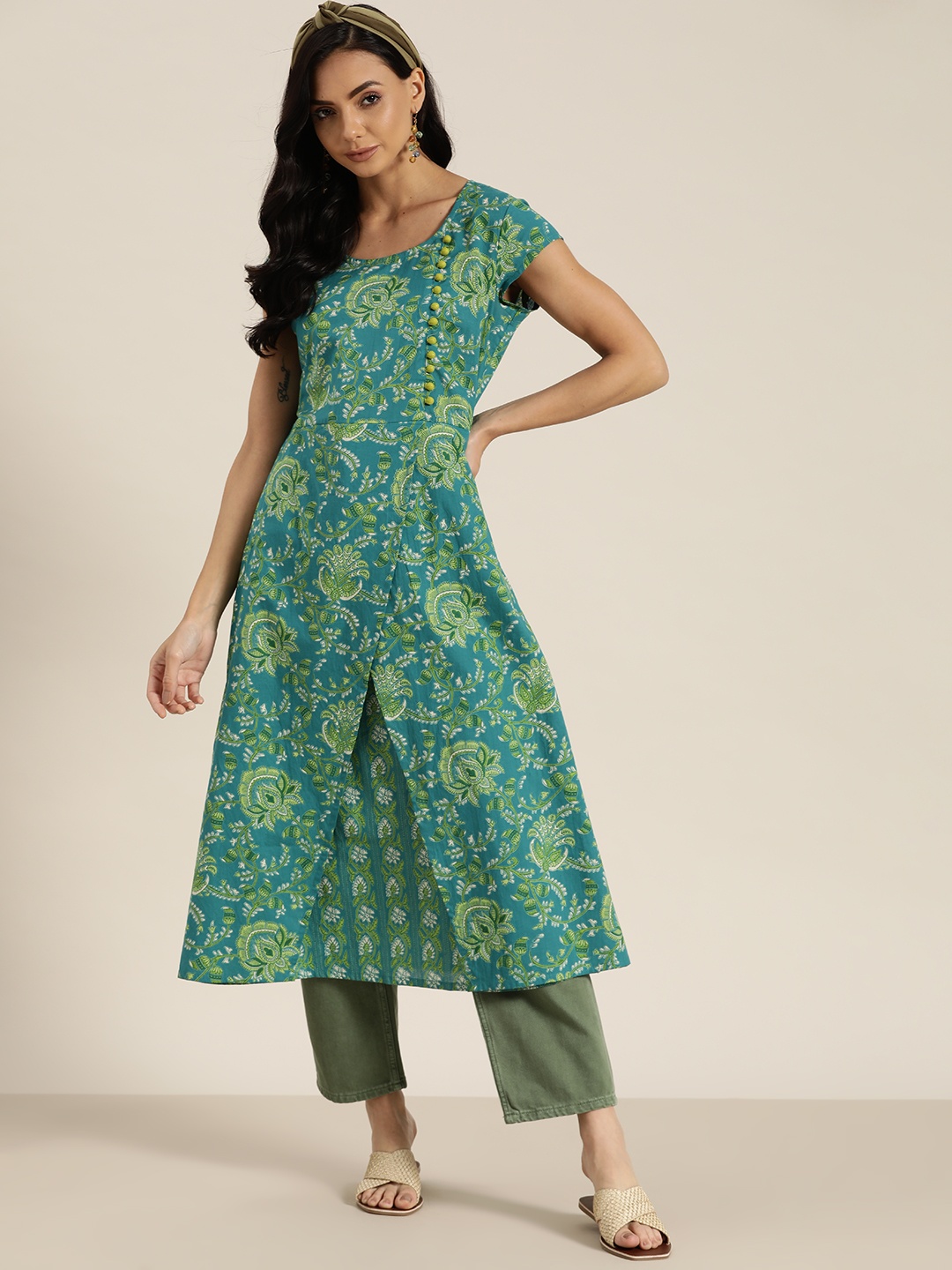 

Sangria Women Teal Blue & Green Floral Print Cotton Kurta